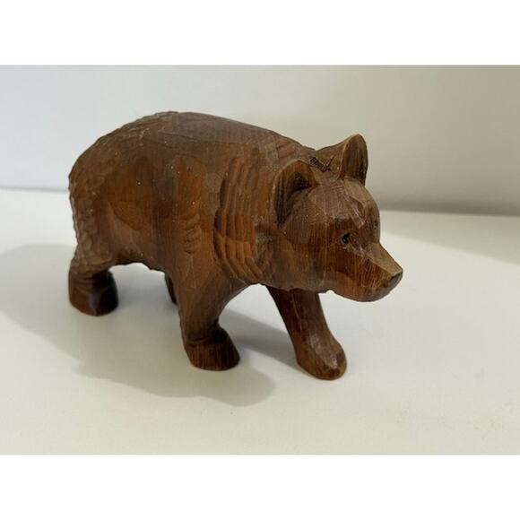 Hand Carved Wooden Grizzly Bear Figurine 6" Wide - Picture 1 of 5